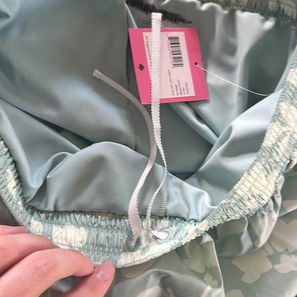 Nwt Kate spade athlete splash mesh inset shorts medium - Picture 14 of 14